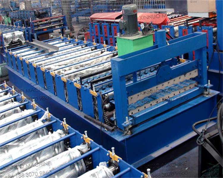 станок для производства кровельных листов