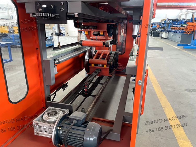 Sandwich panel cutting system